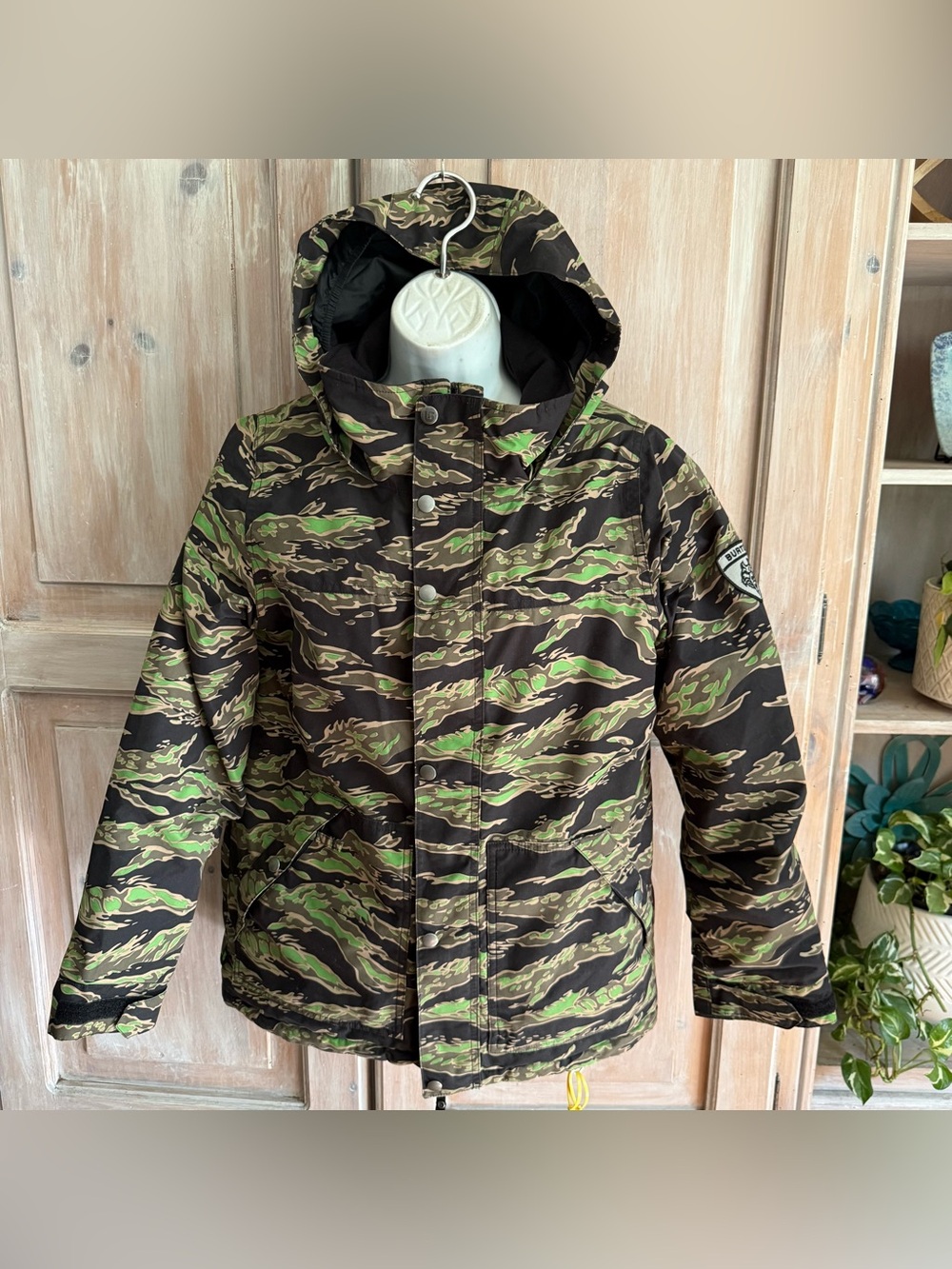 Burton Winter Snow Ski Snowboarding Kids Camo Puffer Jacket XL 16